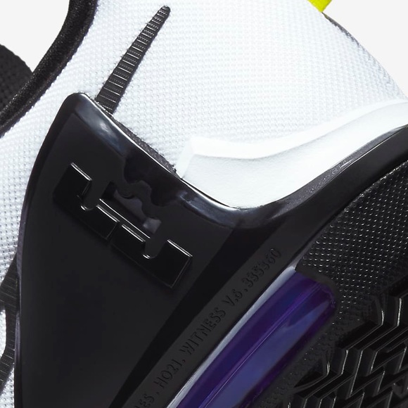 New In Box Mens Nike Lebron Witness Zoom Air Multiple Sizes - Picture 7 of 8